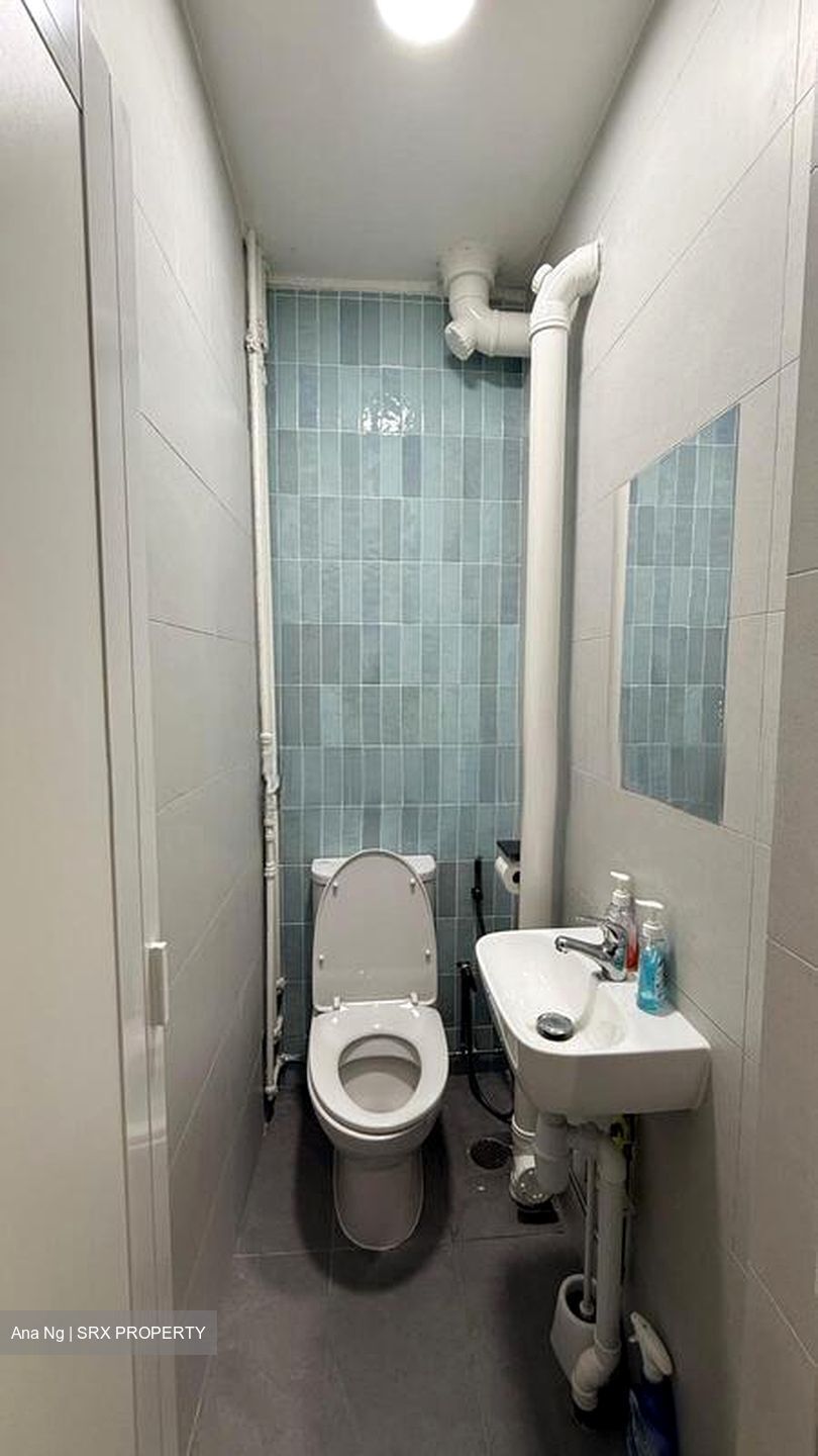Toa Payoh Central (D12), Shop House #514445541